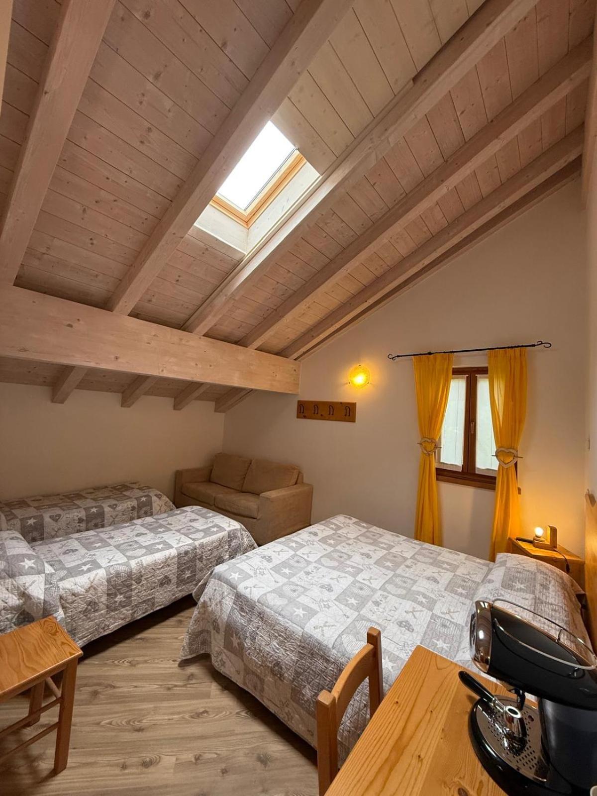 Hotel Garni Sella Cipriani Borgo Valsugana Exterior foto